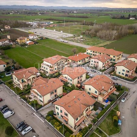 B&B Delle Fragole Medicina  Luaran gambar